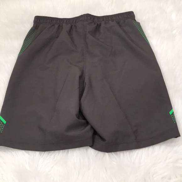 Men’s Under Armour Shorts - Picture 5 of 7
